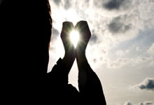 东海县饰禾叮珠宝商行（个体工商户）成立 注册资本10万人民币